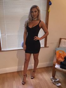 Alice March in The Cum